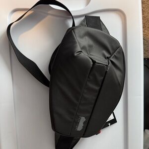 West slope Crossbody Bag - for active lifestyles